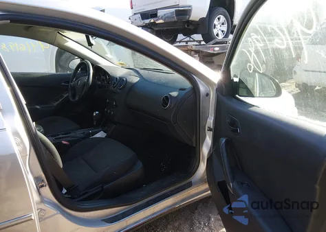 2009 Pontiac G6 z USA, uszkodzony, nr VIN 1G2ZG57B594171487